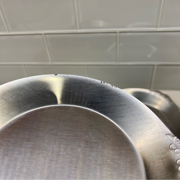 Vintage Hammered Silverplate Bird Claw Tongs & 4 Stainless Japan Small Plates - Picture 11 of 16